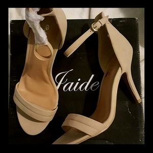 JLUXLABLE Heels • Woman Size 6 but fits like a 6.5